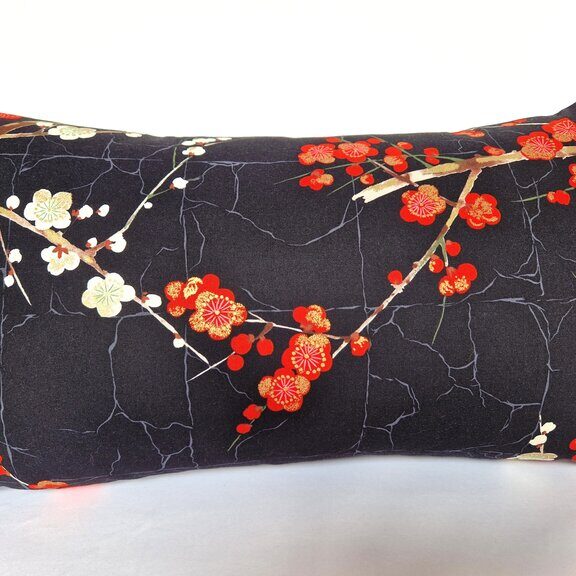 sakura rouge et noir coussin japonais