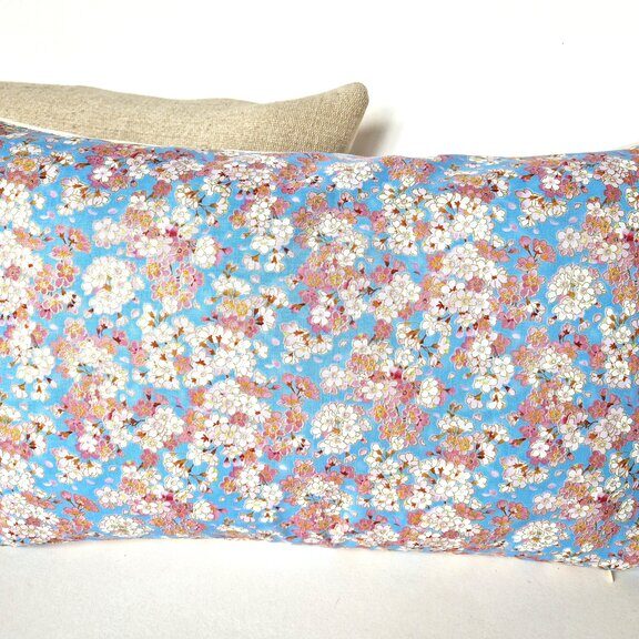sakura Housses de coussin. Sakura dans la décoration